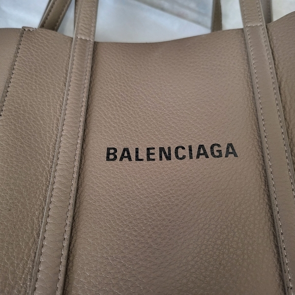Balenciaga everyday tote xxs beige - Picture 7 of 10